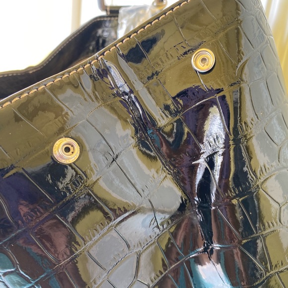 Shiny Black Leather GUESS Bag with rhinestone G - Picture 10 of 13